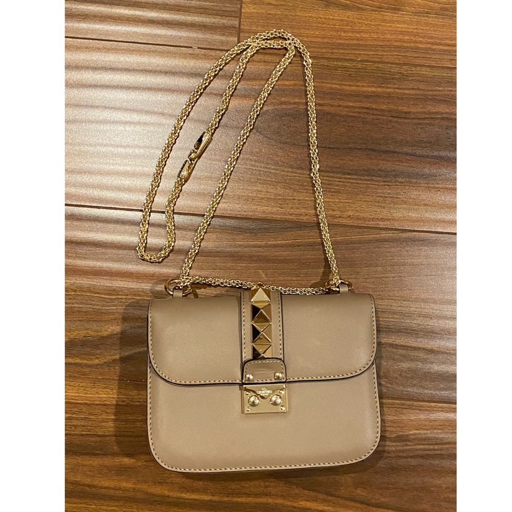 Rockstud real leather purse